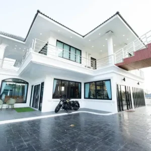 Lena Grand Pool Villa