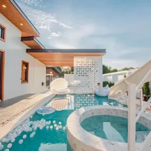 CLASSY HOUSE