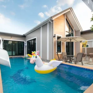 Apple Club Pool Villa