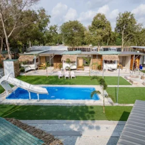 Beach House Pool Villa