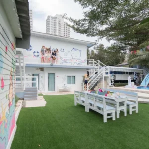 Surf Stay (หัวหิน)  12 ห้องนอน12 ห้องน้ำ