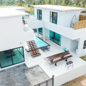 Heaven Space Pool Villa